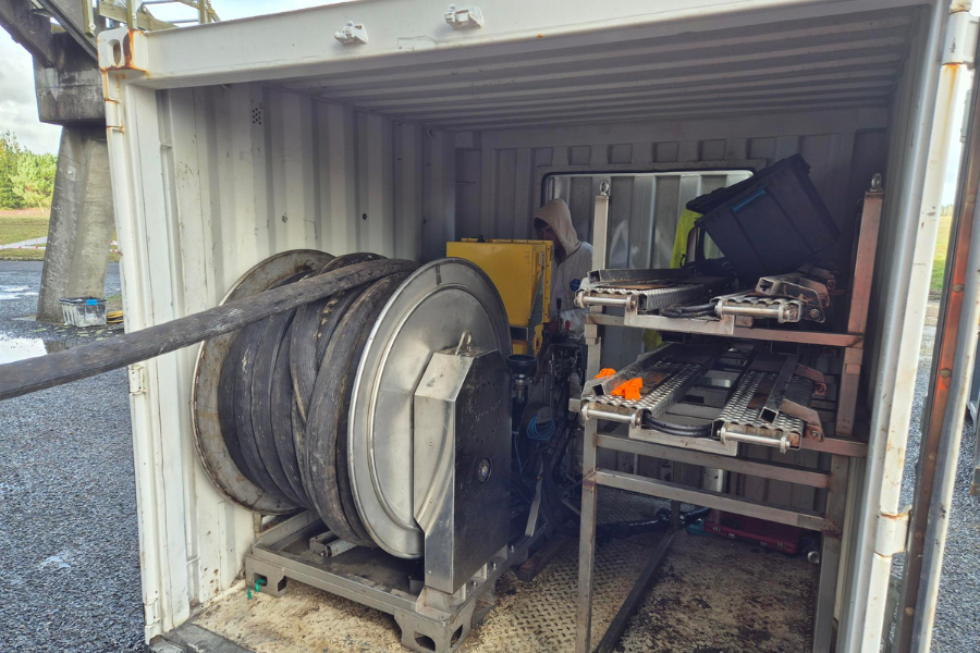 Gerotto Lombrico operator